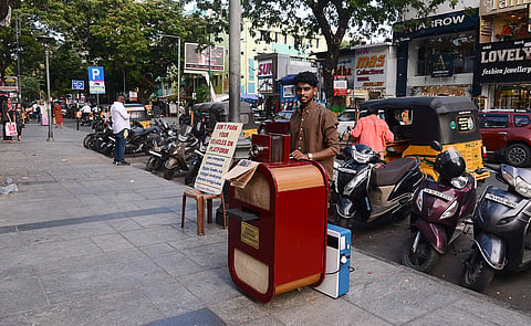 Retro Express photobooth in Pondy Bazaar gives a slice of nostalgia