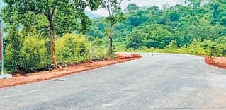 A total of 528 road works covering 372.056 hectares received clearance during the period. 
