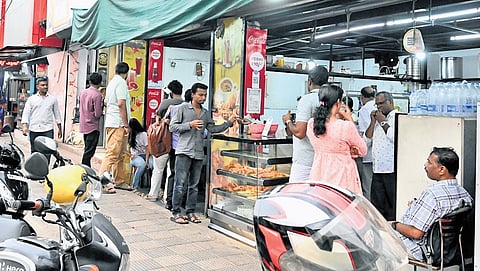 A tea shop near Palayam in Kozhikode 