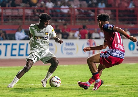S Prakadeswaran (L) scored his first ISL goal against Jamshedpur FC