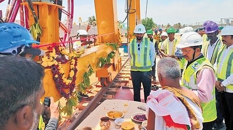 Lakshman Singh, MD, KRIDE, inaugurates the batching plant and casting yard at Huskur Station of Corridor-4 (Kanaka Line) of BSTP on Sunday.
