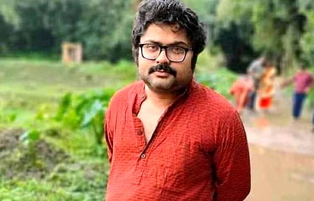 Police arrest Bangla Pokkho chief Garga Chatterjee for his provocative remarks on EVM functioning