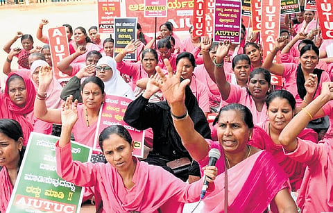ASHA workers in Bengaluru seek Rs 10,000 honorarium, want arrears cleared