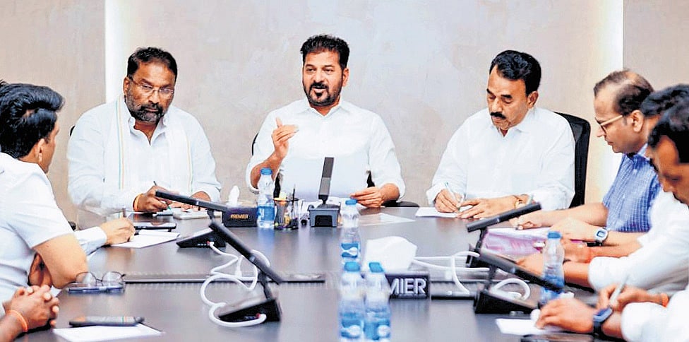 CM orders expeditious land acquisition for PRLIS