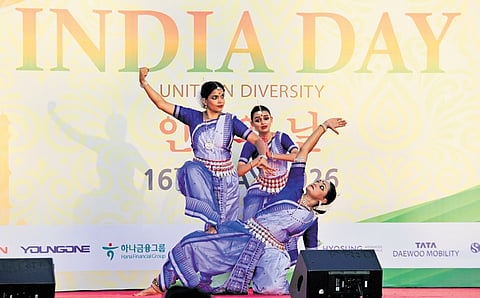 Madhulita and her troupe perform ‘Ishwari - an Ode to Devi’, at India Day festival in Seoul 