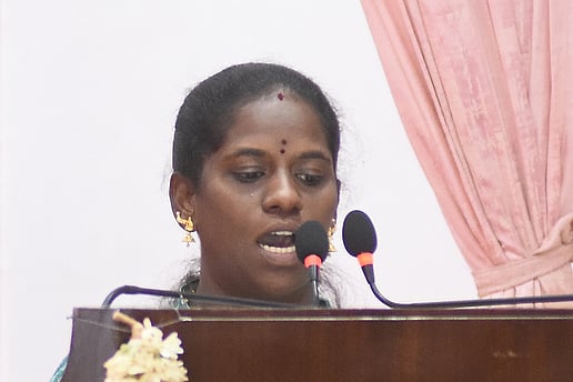 Animal Husbandry Minister S Kamali's breakfast at roadside eatery surprises officials