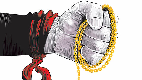 Semi-naked dacoits rob multiple homes in a single night in UP's Budaun.