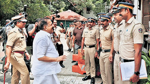 Home Minister Ramesh Chennithala interacting with civil police officers at the police headquarters in Thiruvananthapuram on Saturday 