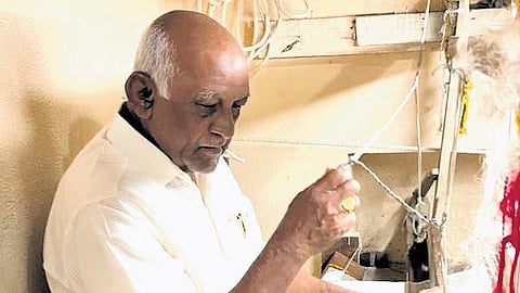 Gowrabathini Ramanaiah mastered the intricate Jamdani technique, a centuries-old art known for its labour-intensive process and exquisite detailing.