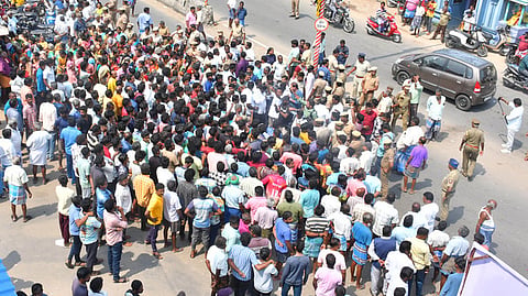 Villagers and brick kiln owners from Pudur in Kaniyambadi staged a protest against the TVK union secretary 