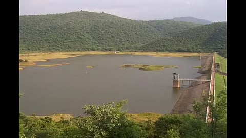 The Anaimaduvu Dam at Puludhikuttai and the Kariyakoil Dam near Pappanaickenpatti serve as the major water sources for the villages in Vazhapadi, Belur, Yethapur, and Pethanaickenpalayam regions.