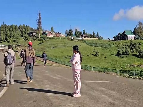 The Jammu and Kashmir Cable Car Corporation (JKCCC), which operates the cable car project in Gulmarg, has extended the closure of the Gulmarg Gondola indefinitely.
