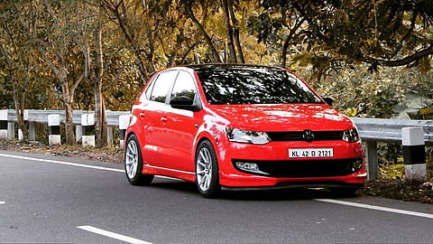 Only modifications that do not affect road safety – such as colour alterations or stickers – may be allowed to some extent. 