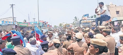 More than 100 police personnel have been deployed to prevent further clashes.