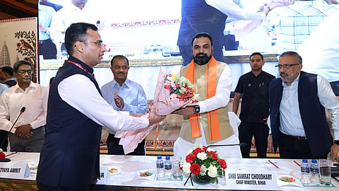 Bihar Chief Minister Samrat Chaudhary welcomed by Bihar RC Manoj Kumar Singh.