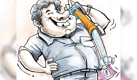 The suspect, Rajesh, contacted both the prospective buyer - Sathish (32) of Kilpauk -- and seller -- Bharath (32) of Medavakkam -- separately, identifying himself as a relative of the other. 