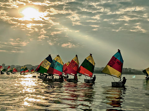 Children sailing in Hussain Sagar