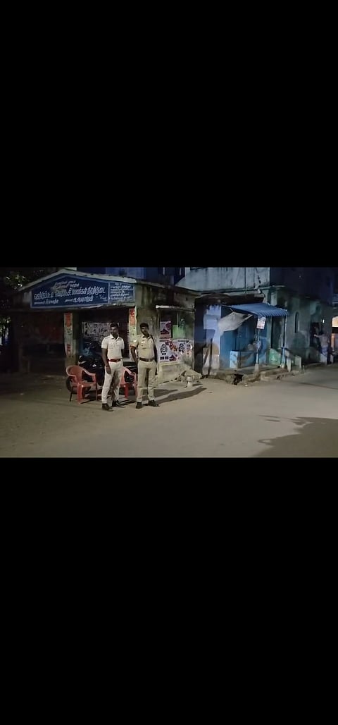 Tenkasi and Tirunelveli police in a coordinated operation arrested a gang of eight suspects including three juveniles that carried out sickle attacks in the Nettur and Therkupatti villages. 