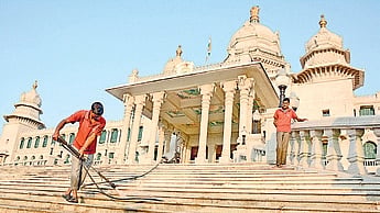 Suvarna Vidhana Soudha in Belagavi