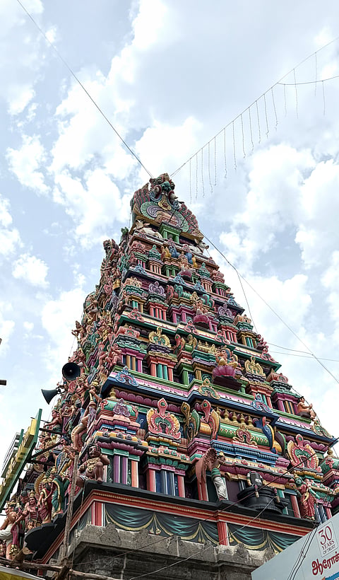 A Lingam consecrated by Garuda 