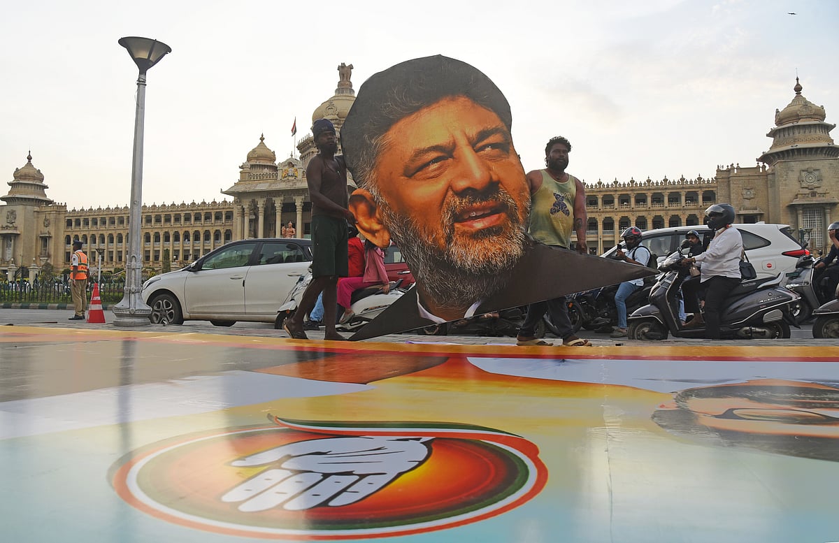 Congress high command to seal Karnataka Cabinet formula today; DKS, Siddaramaiah in Delhi
