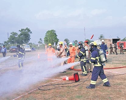 The drill simulated a fire caused by leakage of natural gas from a 24-inch pipeline following accidental damage by a borewell operator. 