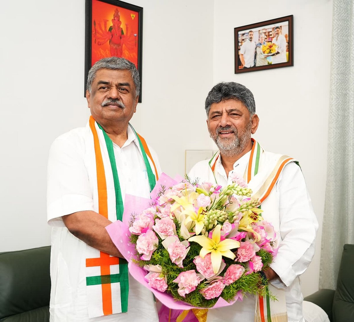 Those who want power can go with DK Shivakumar, says KPCC chief Hariprasad