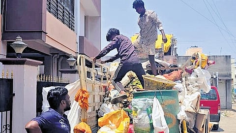 Conservancy workers with the Tambaram corporation 
