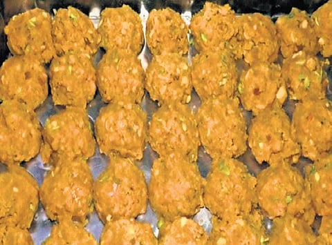 TTD maintains a buffer stock of 8–10 lakh laddus during peak occasions such as summer vacations, Brahmotsavams, Vaikuntha Dwara Darshanam, and Radhasapthami. 