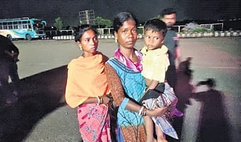 As per sources, the ambulance was carrying the sick child from Badachana in Jajpur district to Sardar Vallabhbhai Patel Post Graduate Institute of Paediatrics (SVPPGIP)