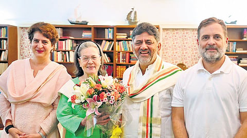 Chief Minister DK Shivakumar greets Congress leaders Sonia Gandhi, Rahul Gandhi and Priyanka Gandhi Vadra in New Delhi on Wednesday.