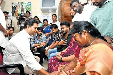  Former Chief Minister of Andhra Pradesh and YSR Congress Party president Y.S. Jagan Mohan Reddy meets injured workers and their families of the Visakhapatnam Steel Plant blast at the hospitals in Visakhapatnam, offering condolences and assuring support on Wednesday.