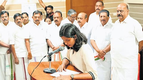 Diya Binu Pulikkakandam taking 
oath as chairperson of Pala municipality 