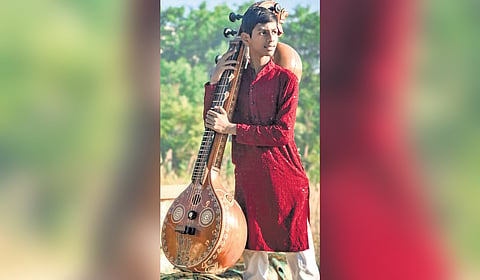 Born into a family with musical inclination, B Vajraamshu did not take long to understand the basics from his grandfather, a famous folk artiste.
