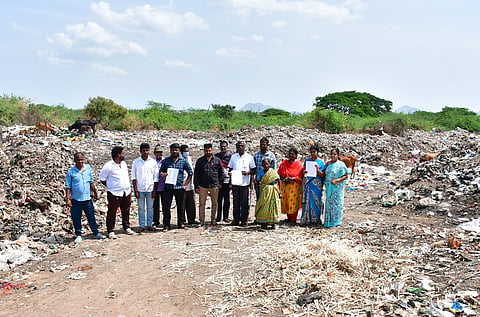 Residents of Ward 17 in Vellore at the stretch where waste is discarded 