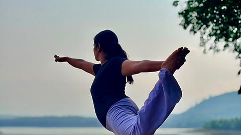 Yoga Goes Hybrid 