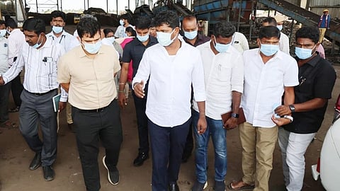 Minister for prohibition Vignesh along with the Coimbatore City Municipal Corporation (CCMC) Commissioner inspected the Vellalore Dumpyard in Coimbatore on Saturday.