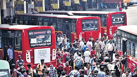 The report recommends MTC to deploy 520 mini buses to improve connectivity in residential areas.