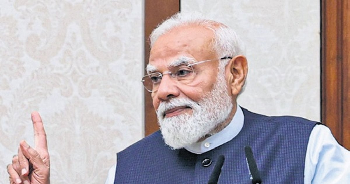 PM urges IAS officers to put citizens first, play role in Viksit Bharat journey