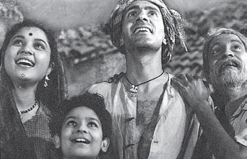 A poster of ‘Do Bigha Zamin’ movie