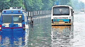 Image of a flooded Delhi road used for representation.