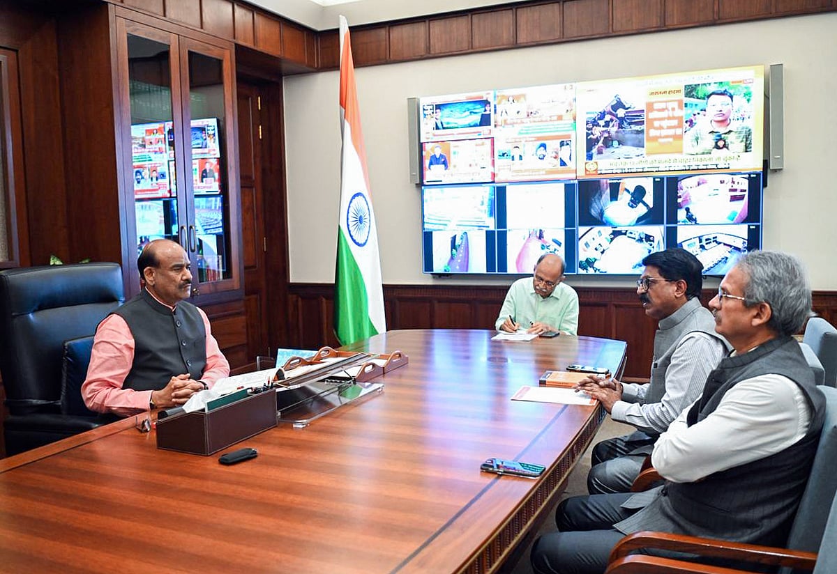 Uddhav Sena MPs meet LS Speaker, seek copy of demands submitted by rebels