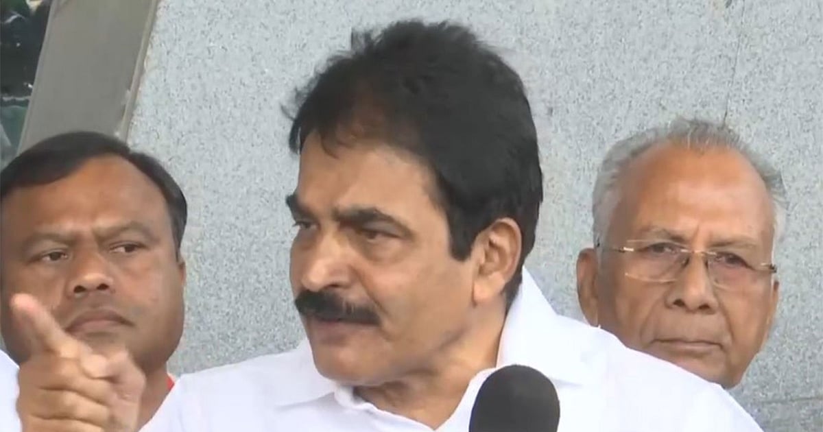 Congress moves privilege notice against Defence Minister over alleged 'misleading' statement in Lok Sabha