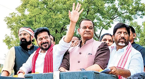 CM Revanth Reddy, along with his Cabinet ministers, greets people at a public meeting in  Nalgonda on Sunday.