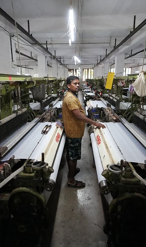 India's textile workers suffer climate-driven and machine-generated heat in poorly ventilated factories
