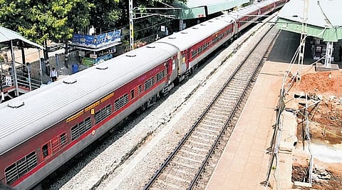 In the Thiruvananthapuram Railway Division, contracts have been awarded and agreements signed for ChicKing outlets at Aluva and Alappuzha railway stations. 