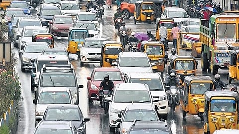 Share of public transport in daily trips in CMA fell 11% in the last 35 years.