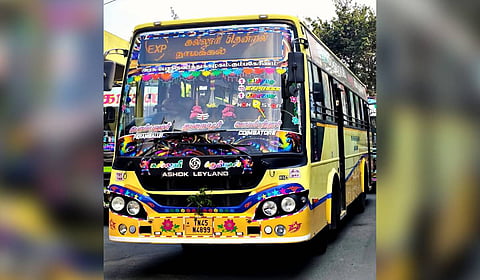 The crew daintily decorated the bus operating between Thuraiyur and Gandhipuram in Coimbatore.