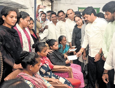 The compensation cheques were handed over by Excise and Mines Minister Kollu Ravindra, at the Mechanised Boat Owners’ Association building near the Visakhapatnam Fishing Harbour on Wednesday.