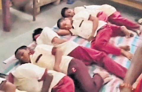 The affected students were initially shifted to the Primary Health Centre at Mannanur.